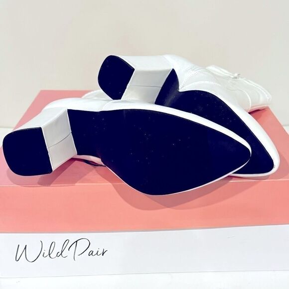 Wild Pair Womens Becci White Patent Zipper Pointed Toe Booties Shoes white 5M - Picture 8 of 9